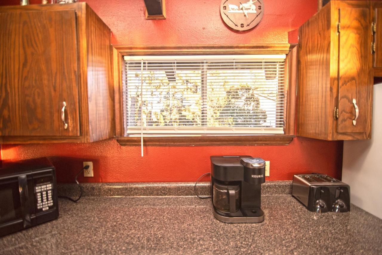 Huge Ruidoso Retreat With Game Room, Pool, 2 Balconies, 2 Kitchens - Sleeps 17! Exterior photo