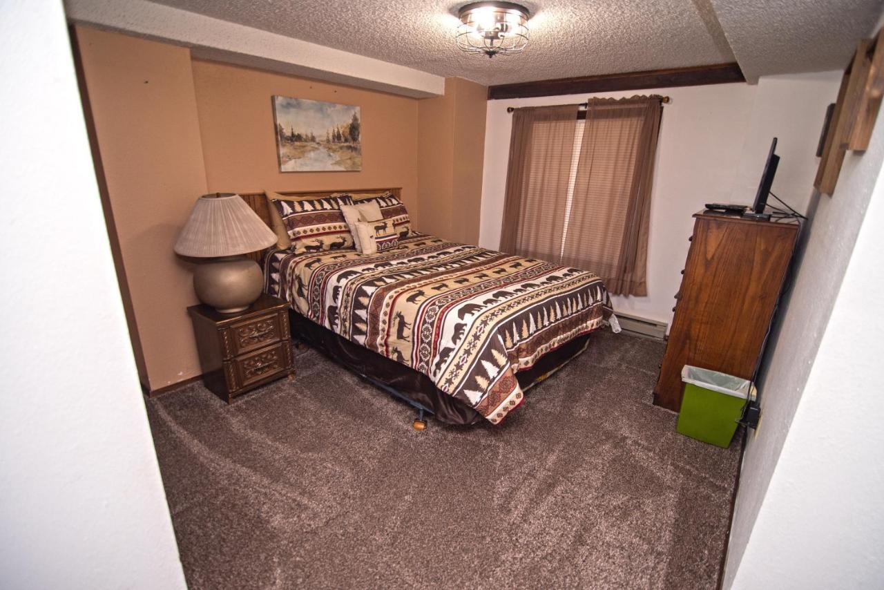 Huge Ruidoso Retreat With Game Room, Pool, 2 Balconies, 2 Kitchens - Sleeps 17! Exterior photo