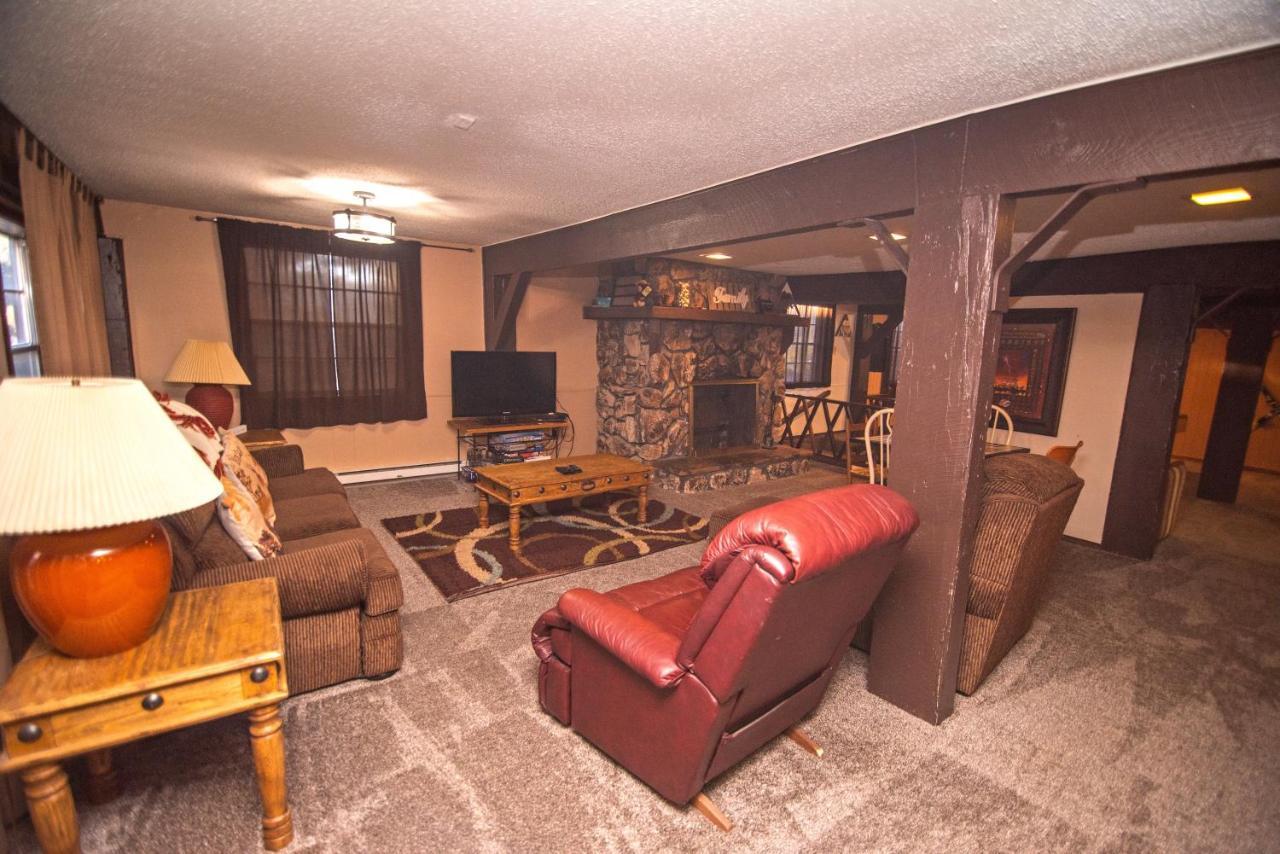 Huge Ruidoso Retreat With Game Room, Pool, 2 Balconies, 2 Kitchens - Sleeps 17! Exterior photo